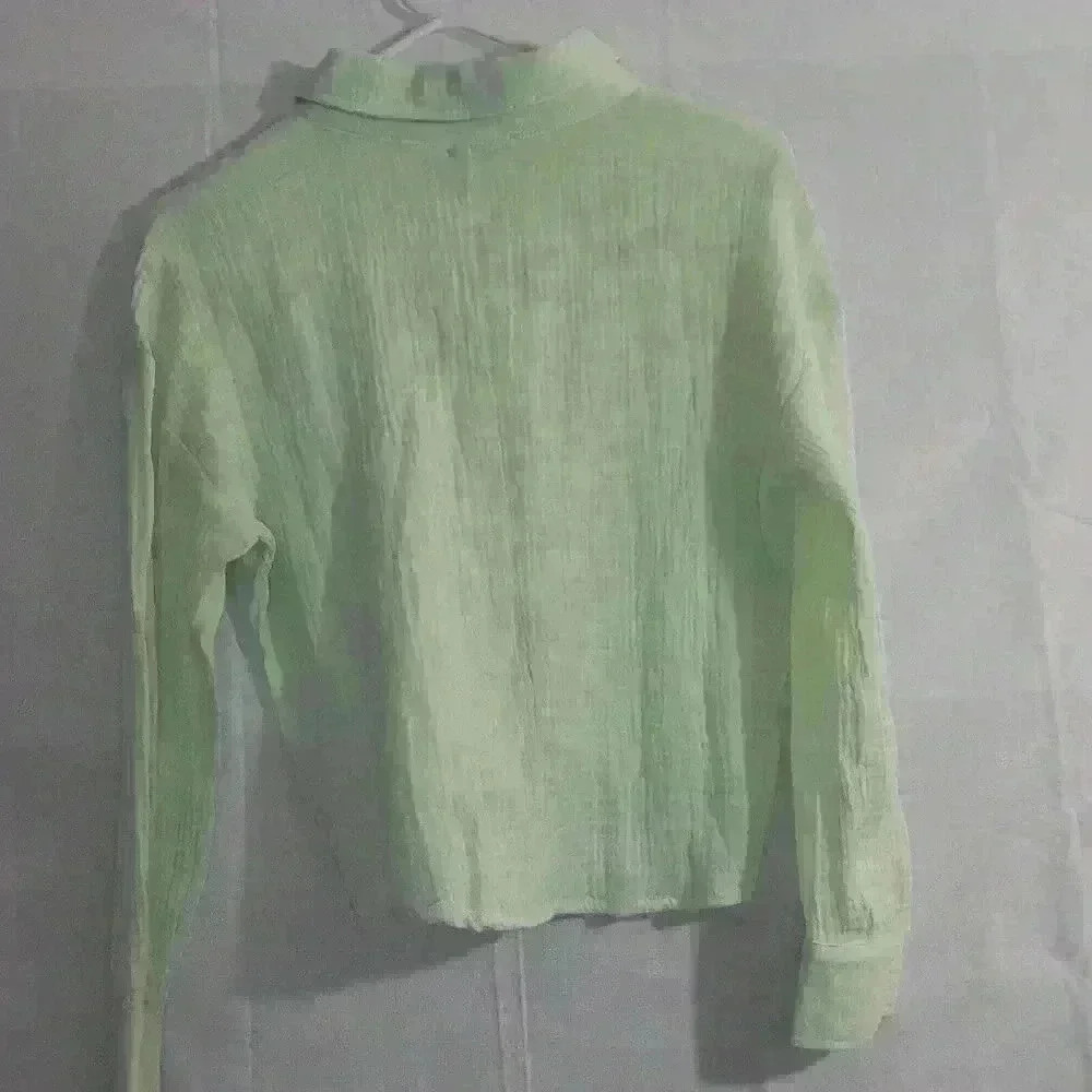 Monrow Top Womens Small Green Twist Front Button Shirt Crinkle Cotton Beach - Picture 8 of 9